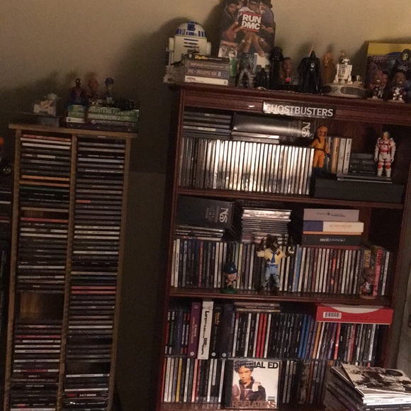 Meet your Posher, Kyle - Picture 2 of 3